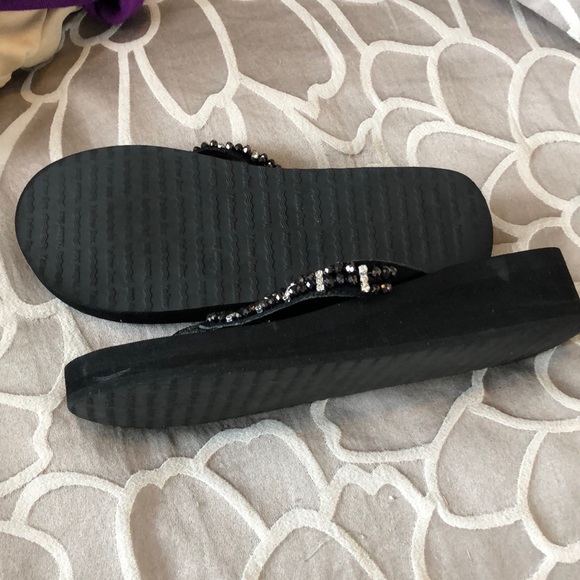 Black sandals - Picture 2 of 4